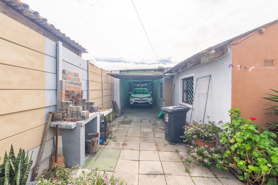 3 Bedroom Property for Sale in Bridgetown Western Cape